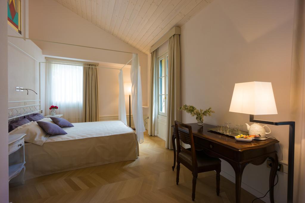 Relais Di Villa Adinolfi Annone di Brianza Oda fotoğraf